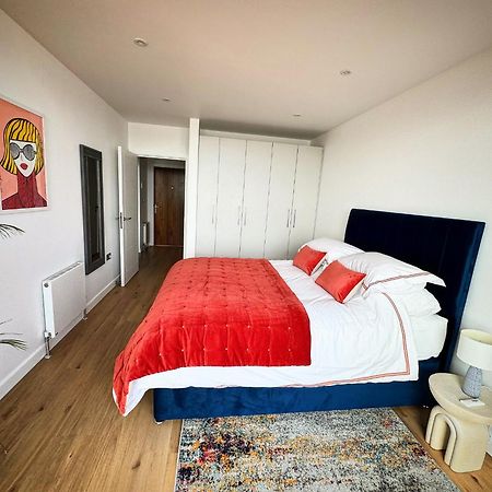 Stunning Beach Front Apartment With Sea Views, Free Parking & Balcony Ramsgate Exteriér fotografie