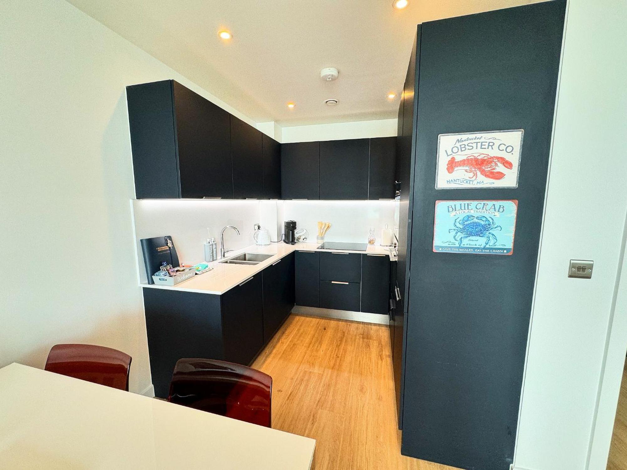 Stunning Beach Front Apartment With Sea Views, Free Parking & Balcony Ramsgate Exteriér fotografie